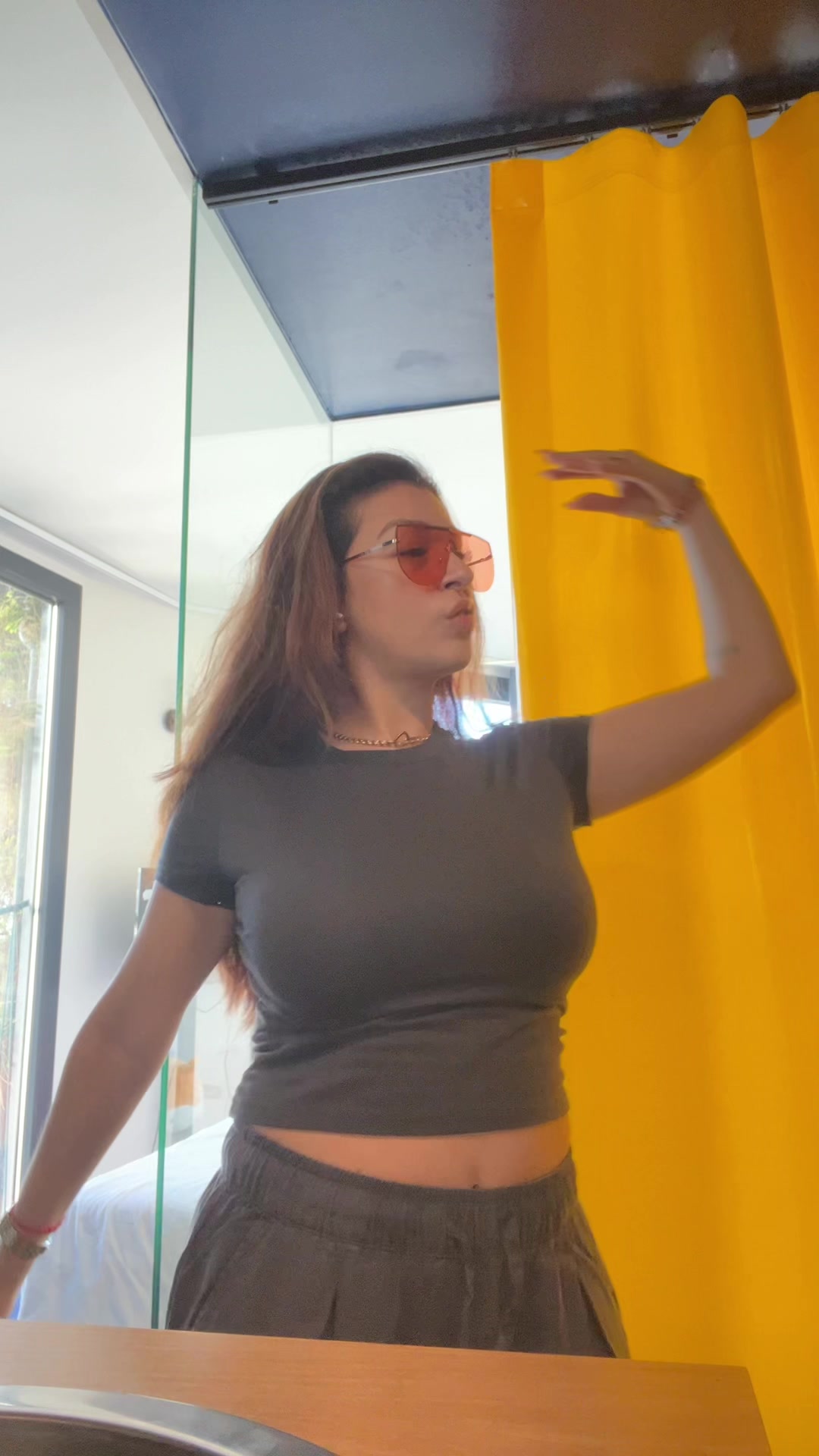 @iam_Shania