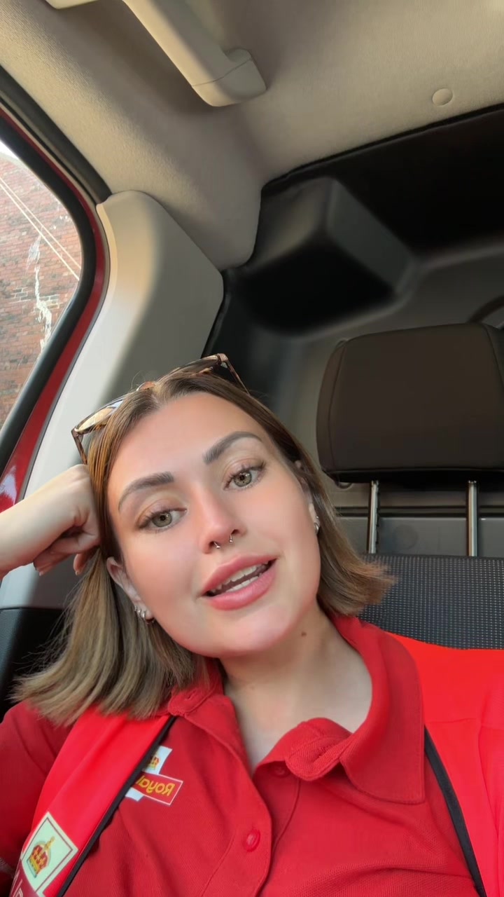 @nicolethepostie💋