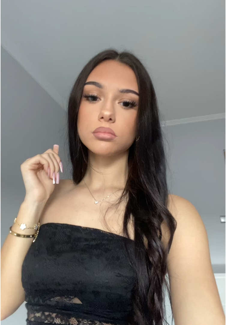 @ig: laauurrkaa 𝜗𝜚˚⋆