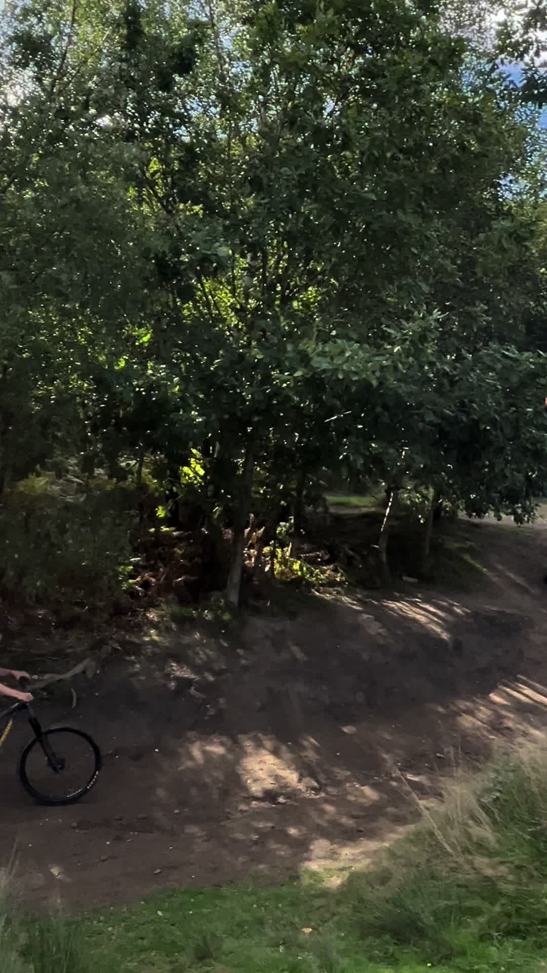 @Elliott_bikes