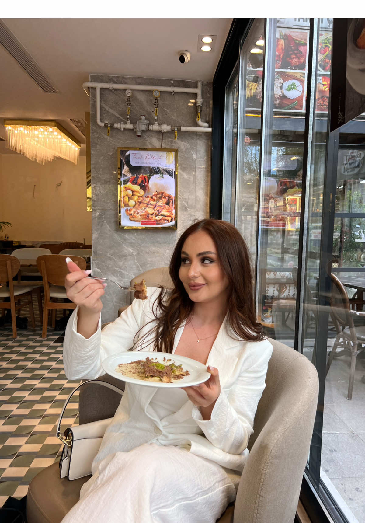 @Adelina Elena