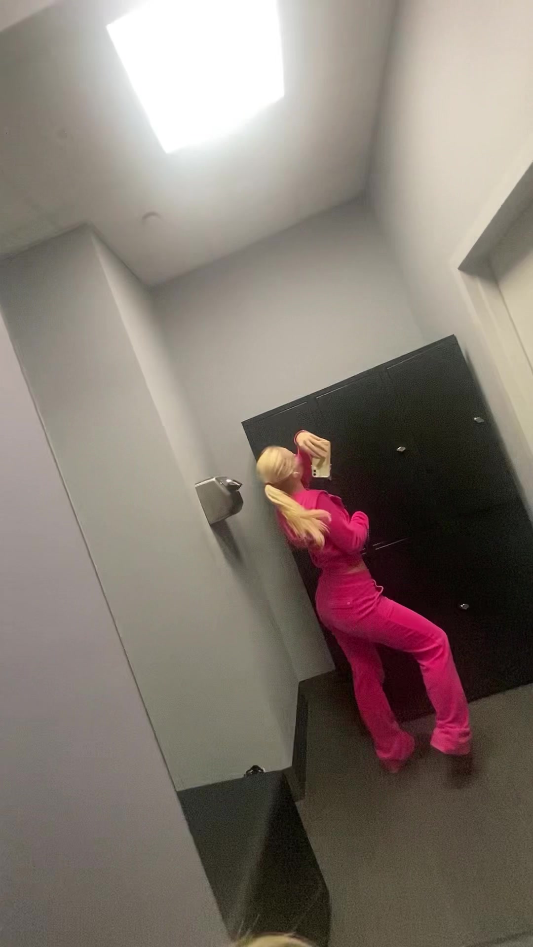 @sabiniakk