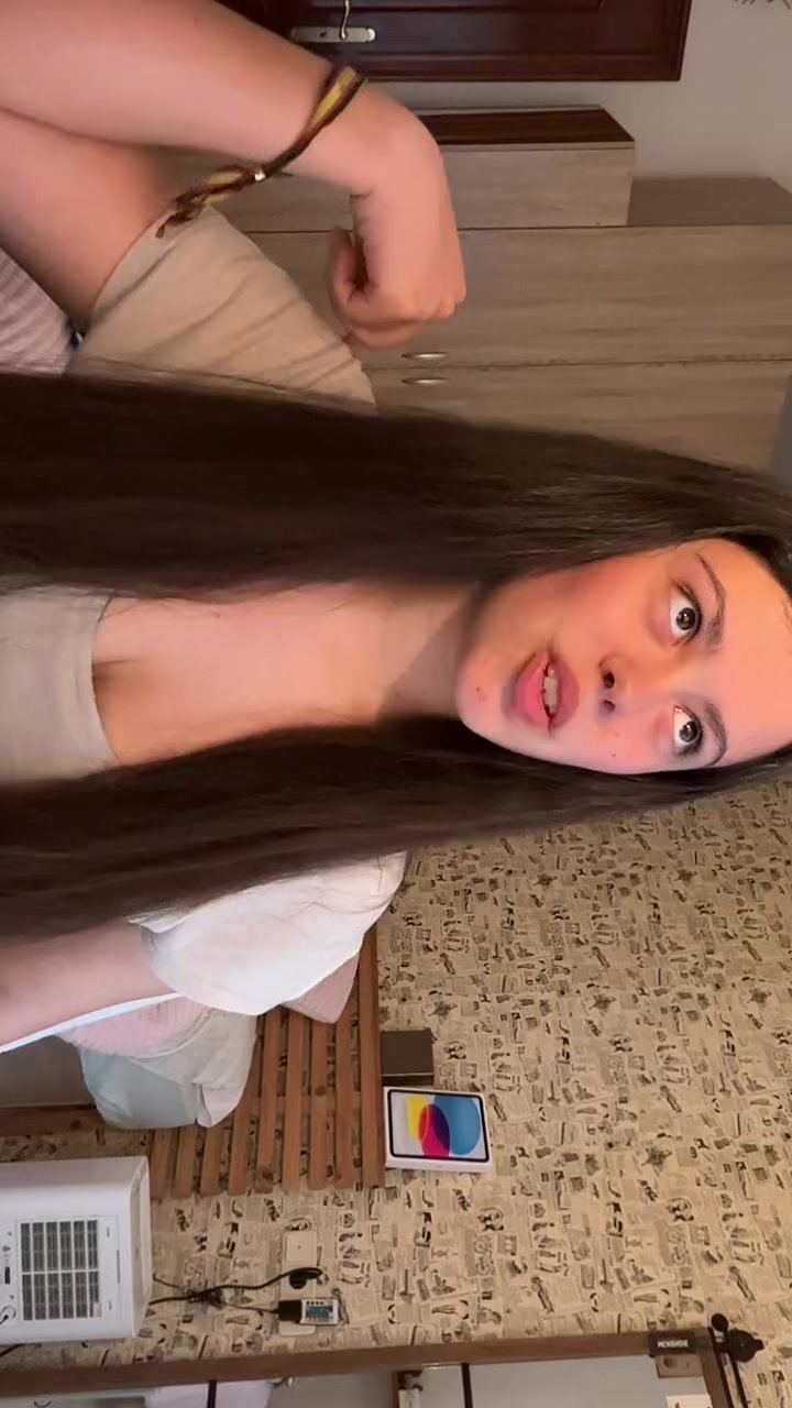 @𝐀𝐧𝐚𝐡𝐢