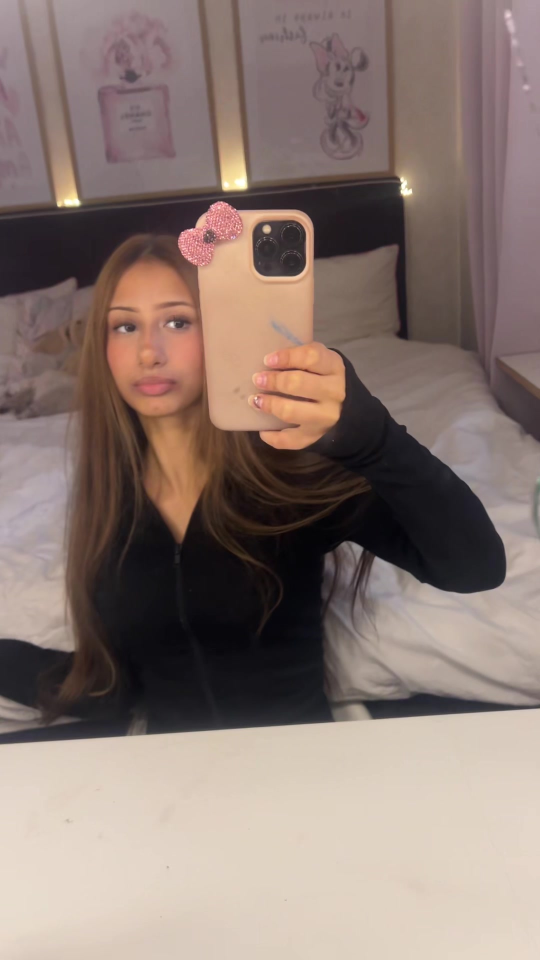 @𝓜 ᥫ᭡