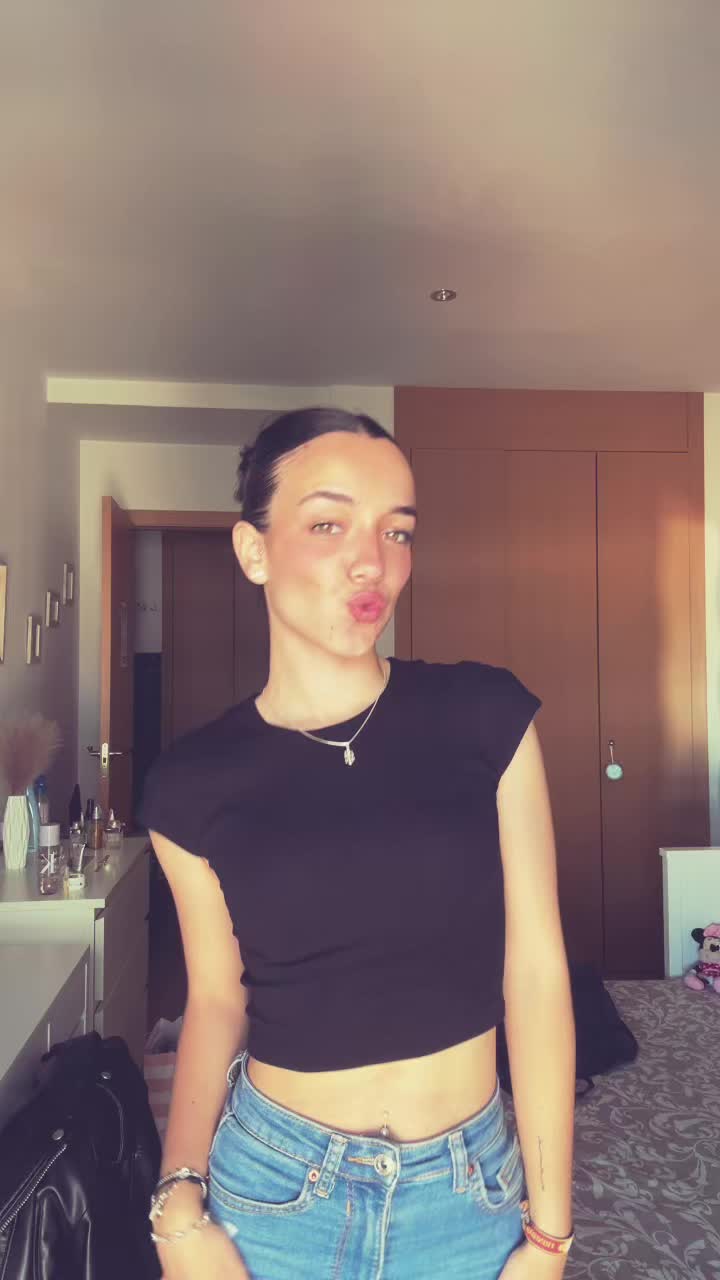 @Vanessa 🎀