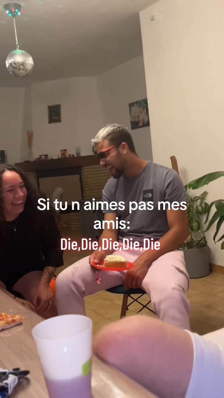@Mom_of_maxence