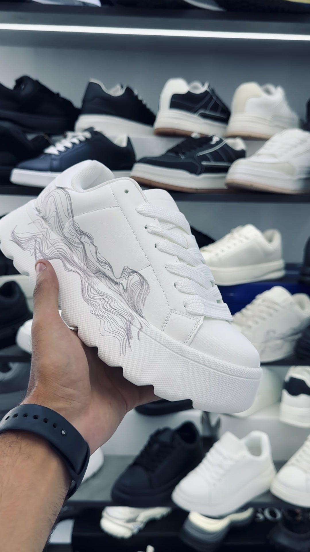 @Manettishoes