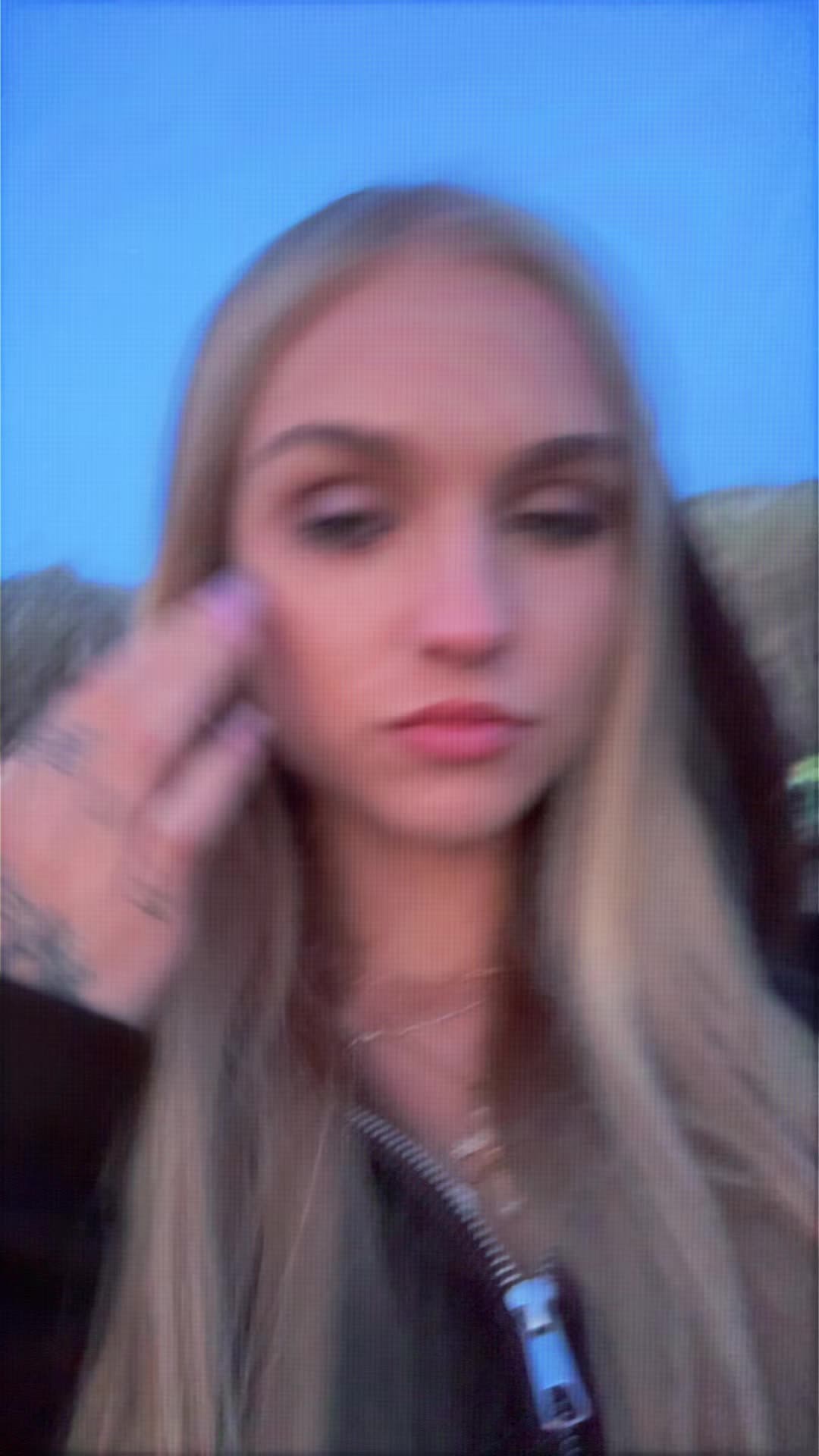 @🪭