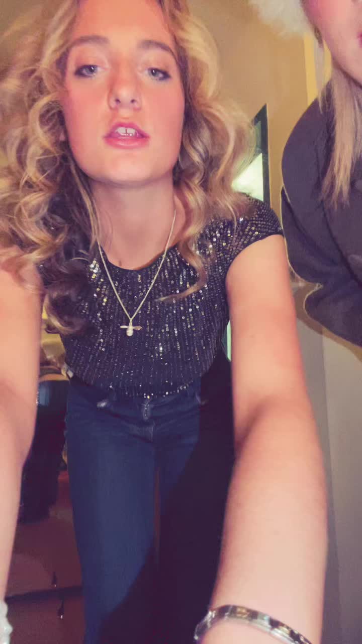 @Bella