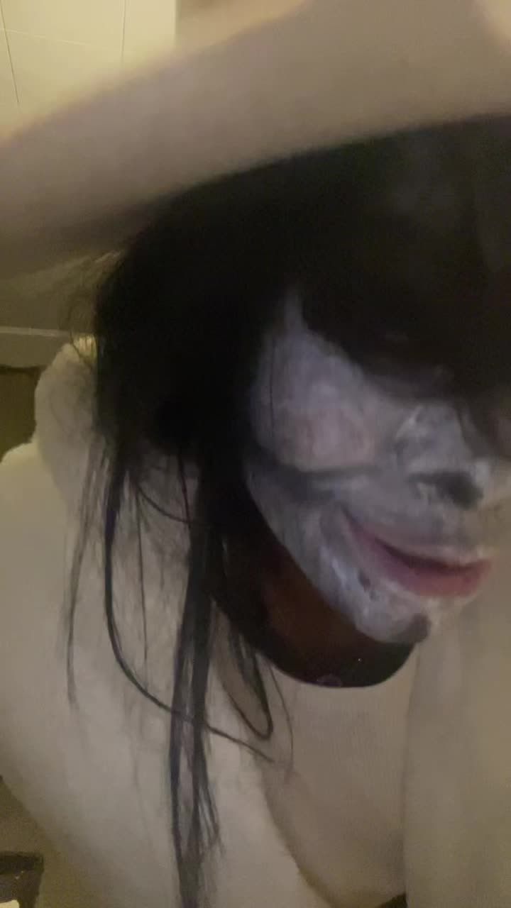 @quewchii