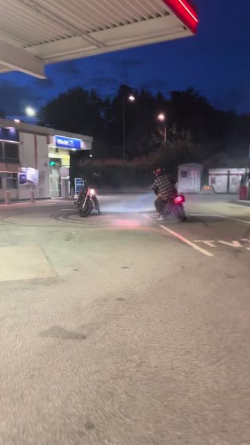 @2StrokeTomo