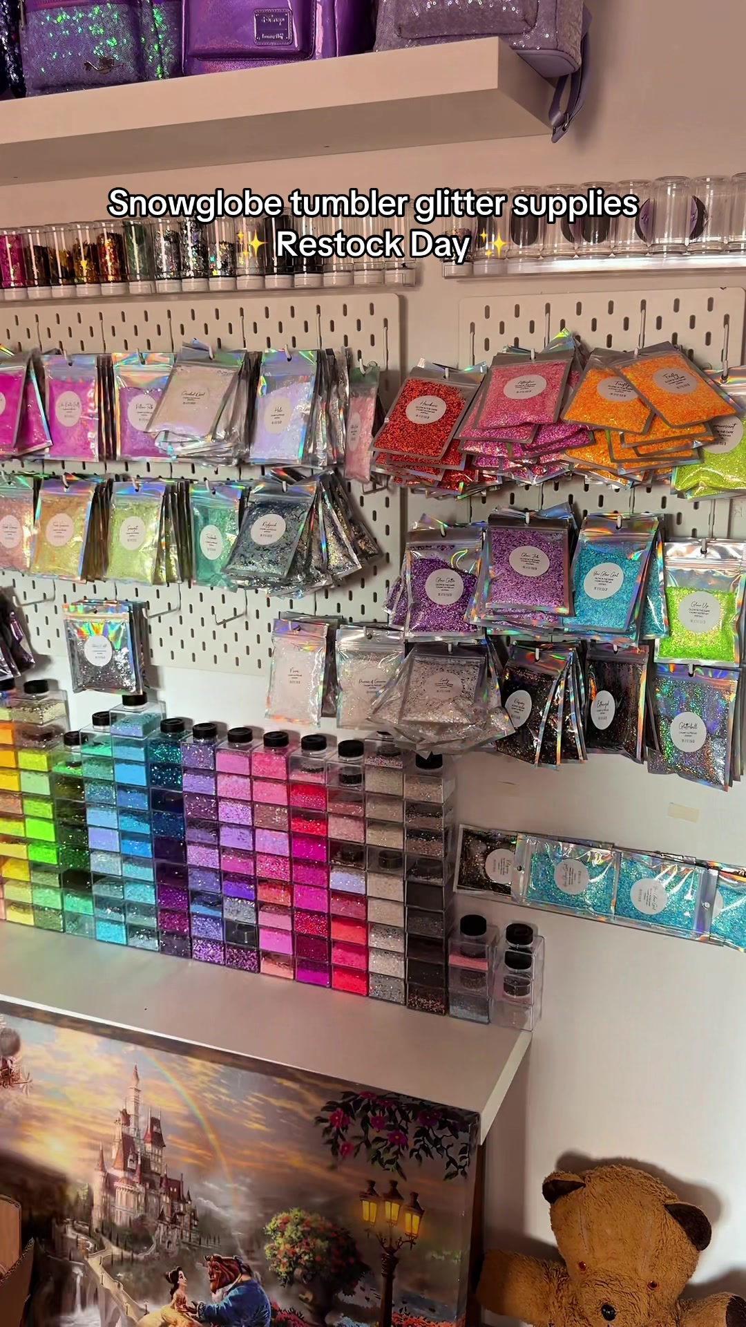 @thelittleislaglitterco- Hannah