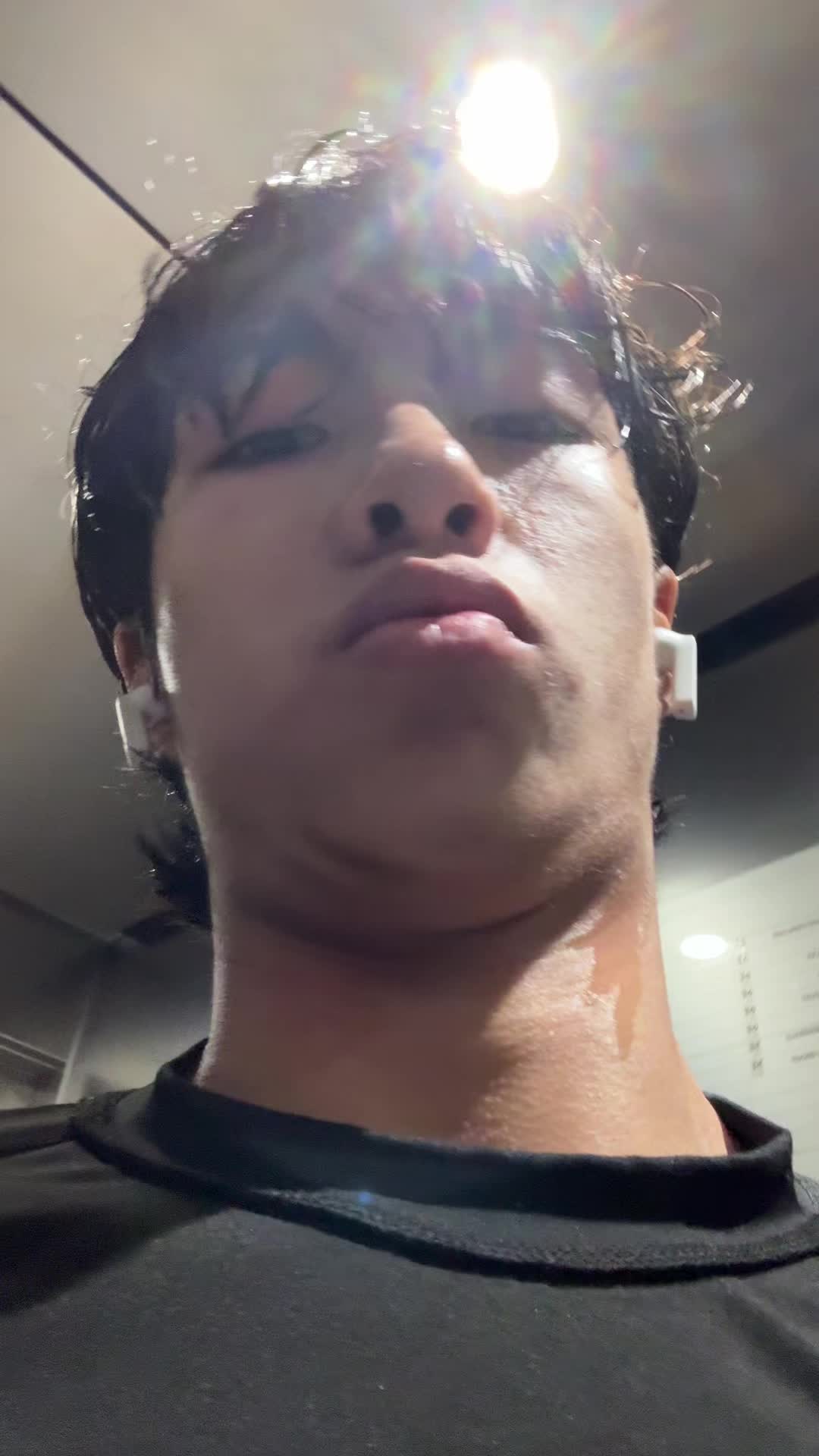 @Tenz