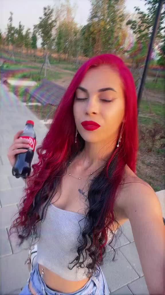 @Ela🖤