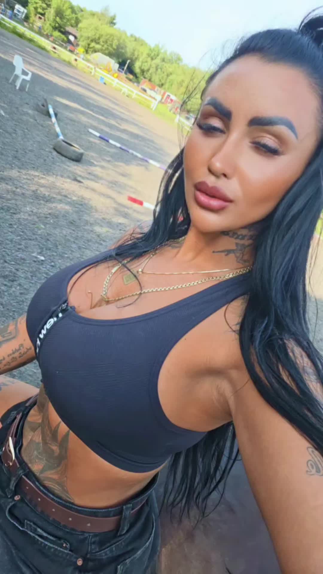 @Natalia Wu✨️