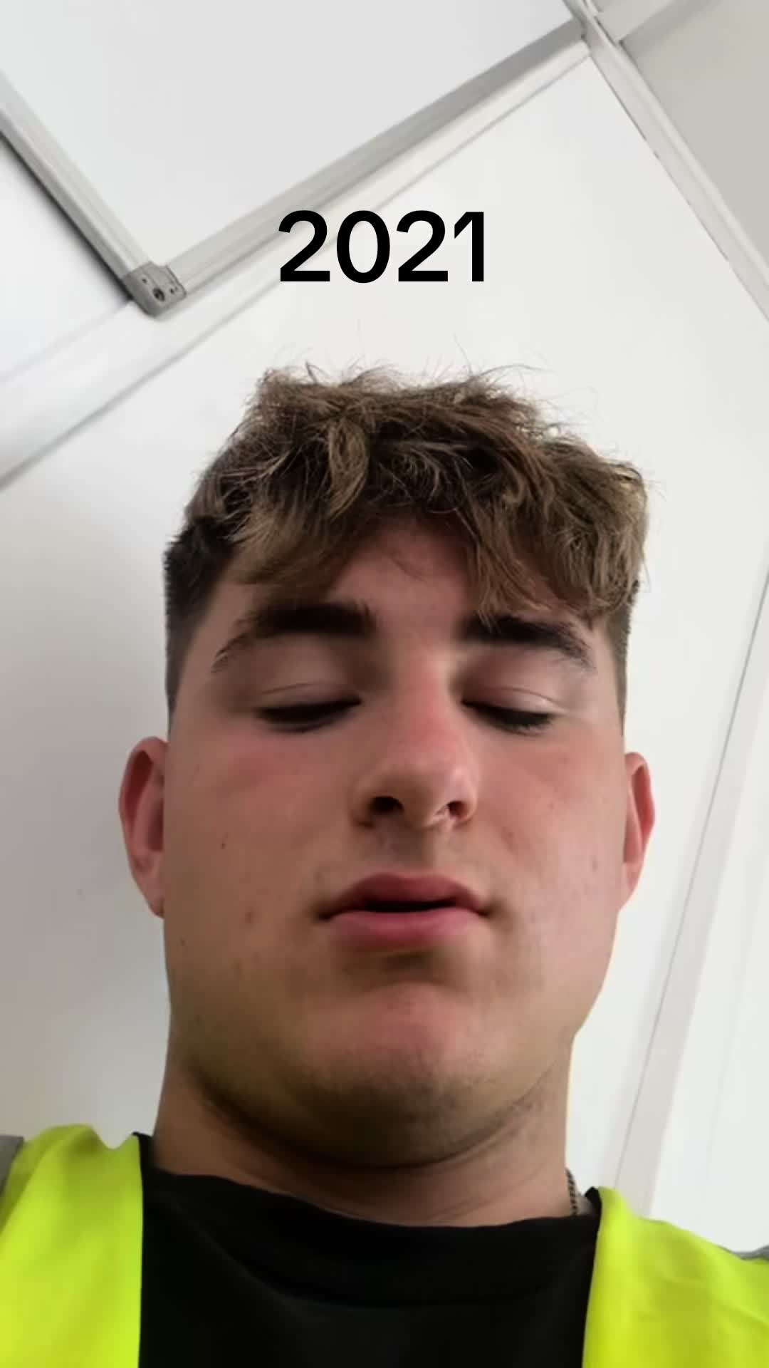 @Charlie🌎🦕