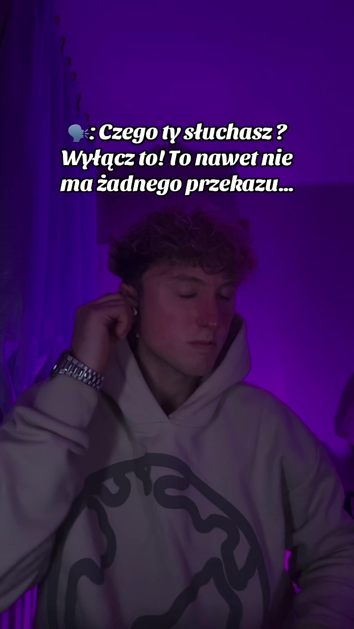 @xkrystian • ig: xkrystia_n <3