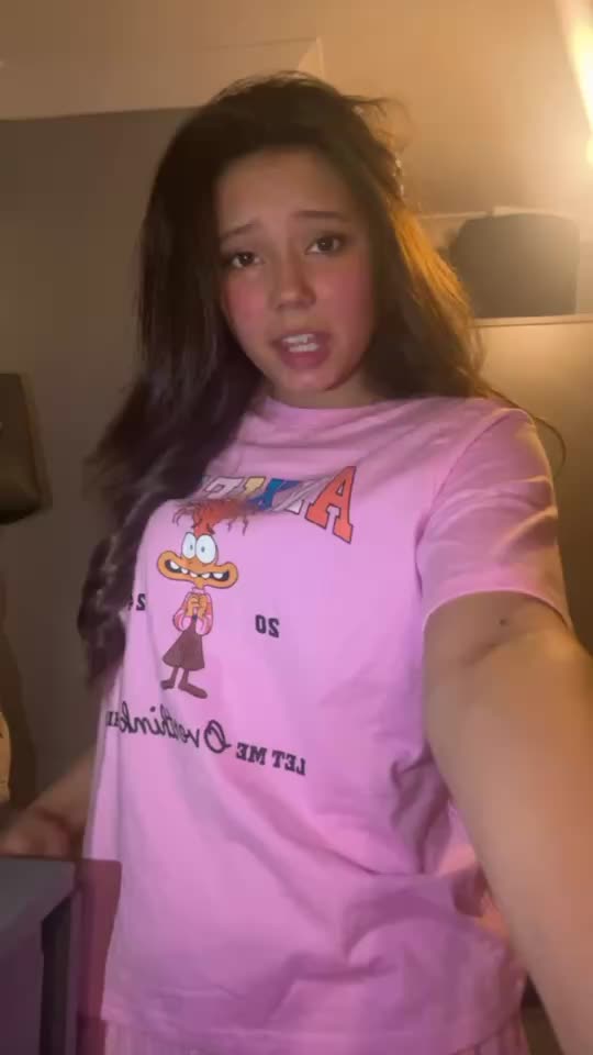 @𝐥𝐚𝐮𝐫𝐞𝐧🩷