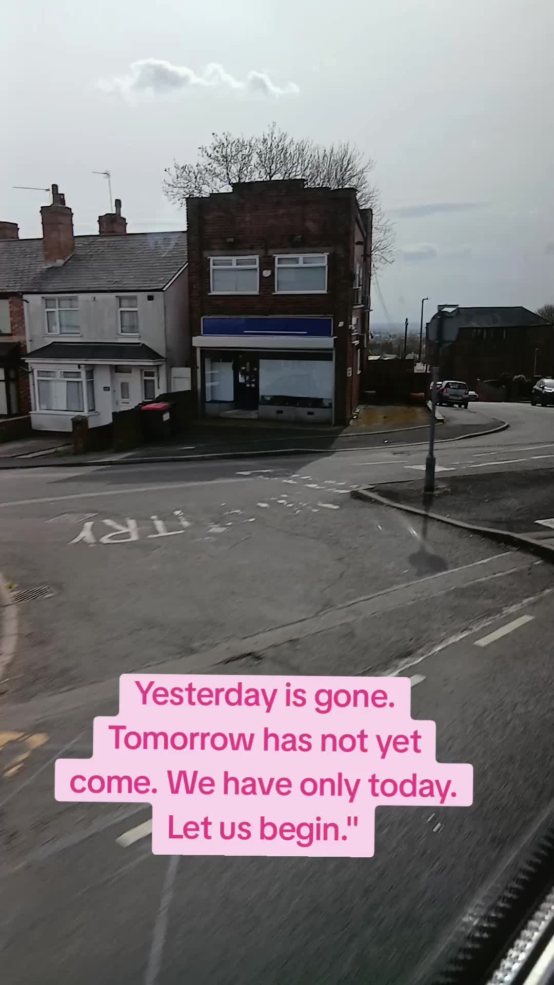 @𝕂𝕠𝕞𝕖𝕫𝕚𝕟𝕠 👑⛪️