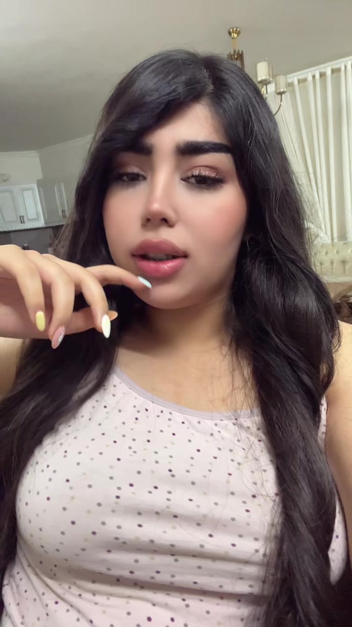 @manya_