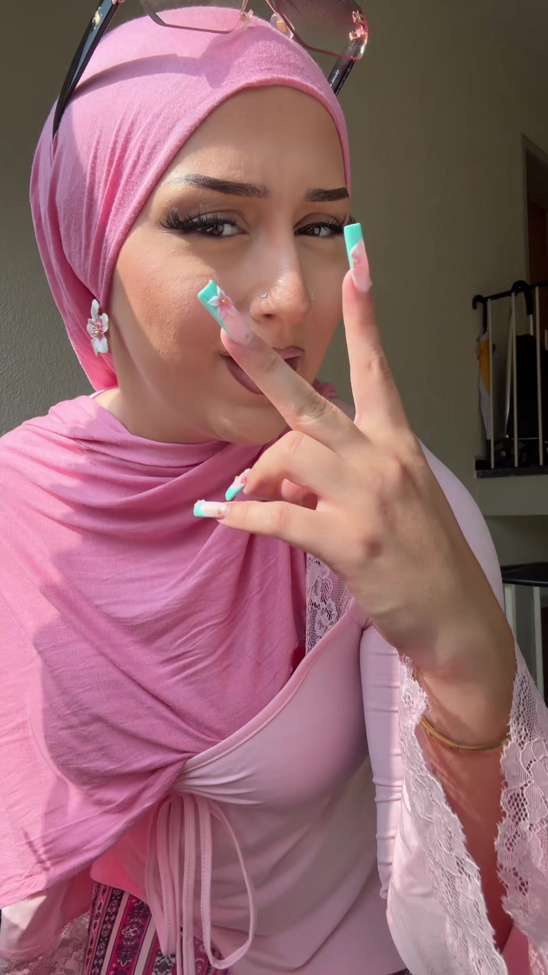 @Zeyno