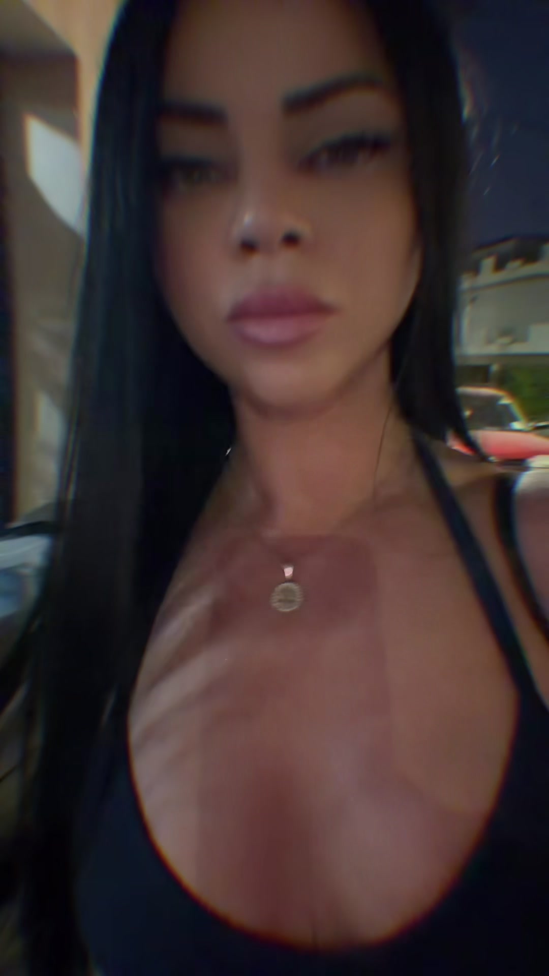 @Dora__Martinez