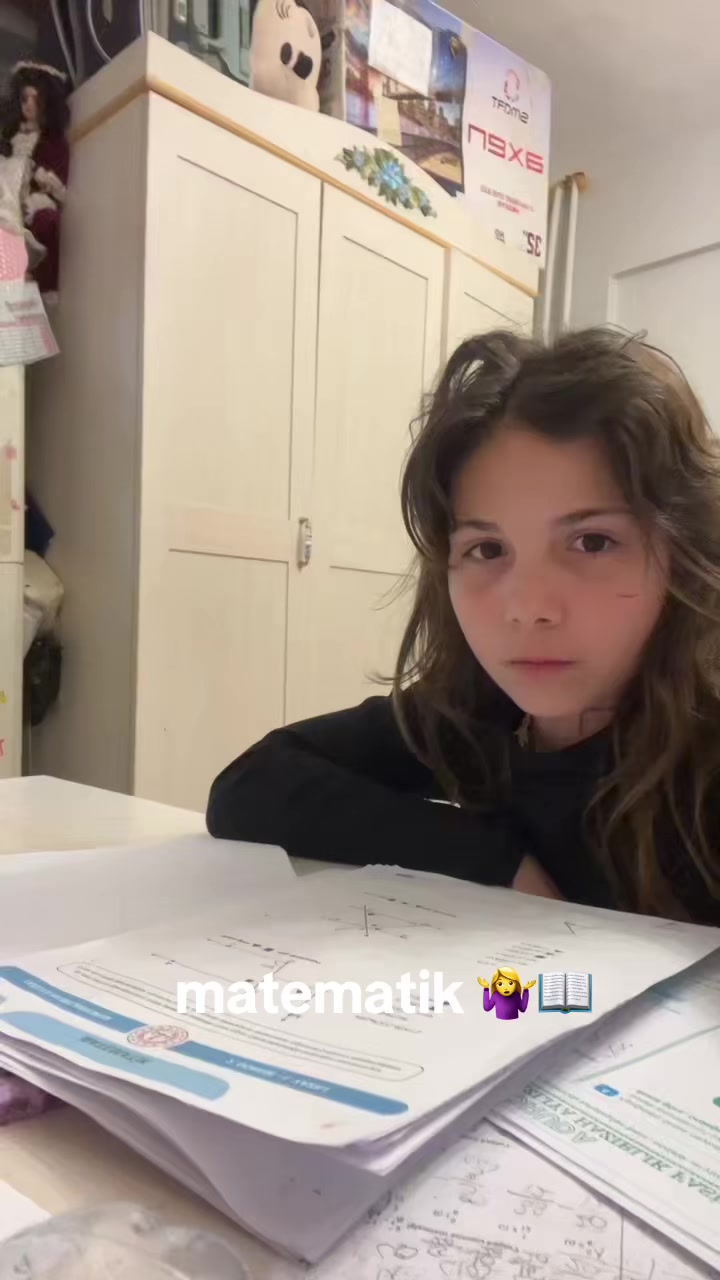 @skinyjean
