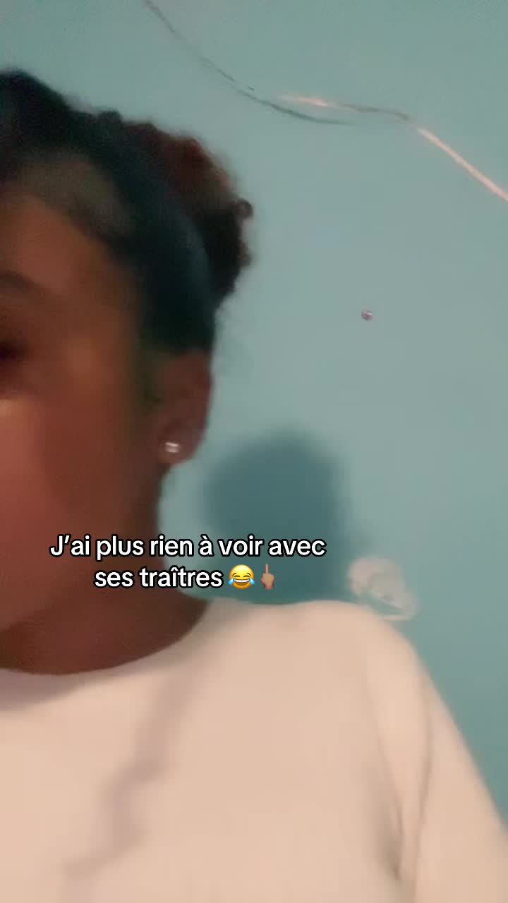@Lylyss_😝