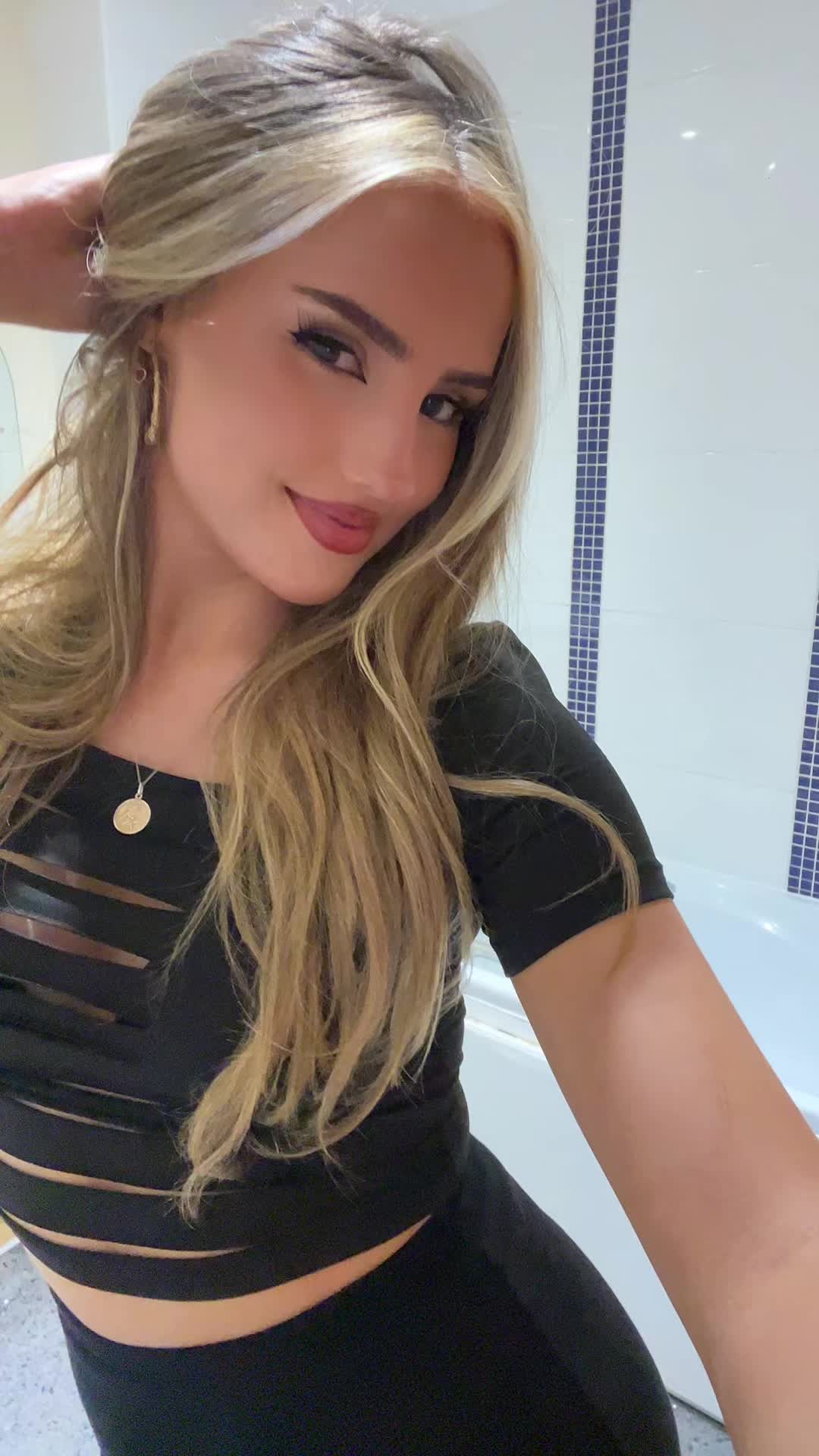 @rru8yy3