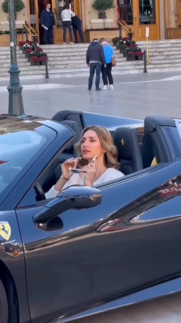 @Sketchora