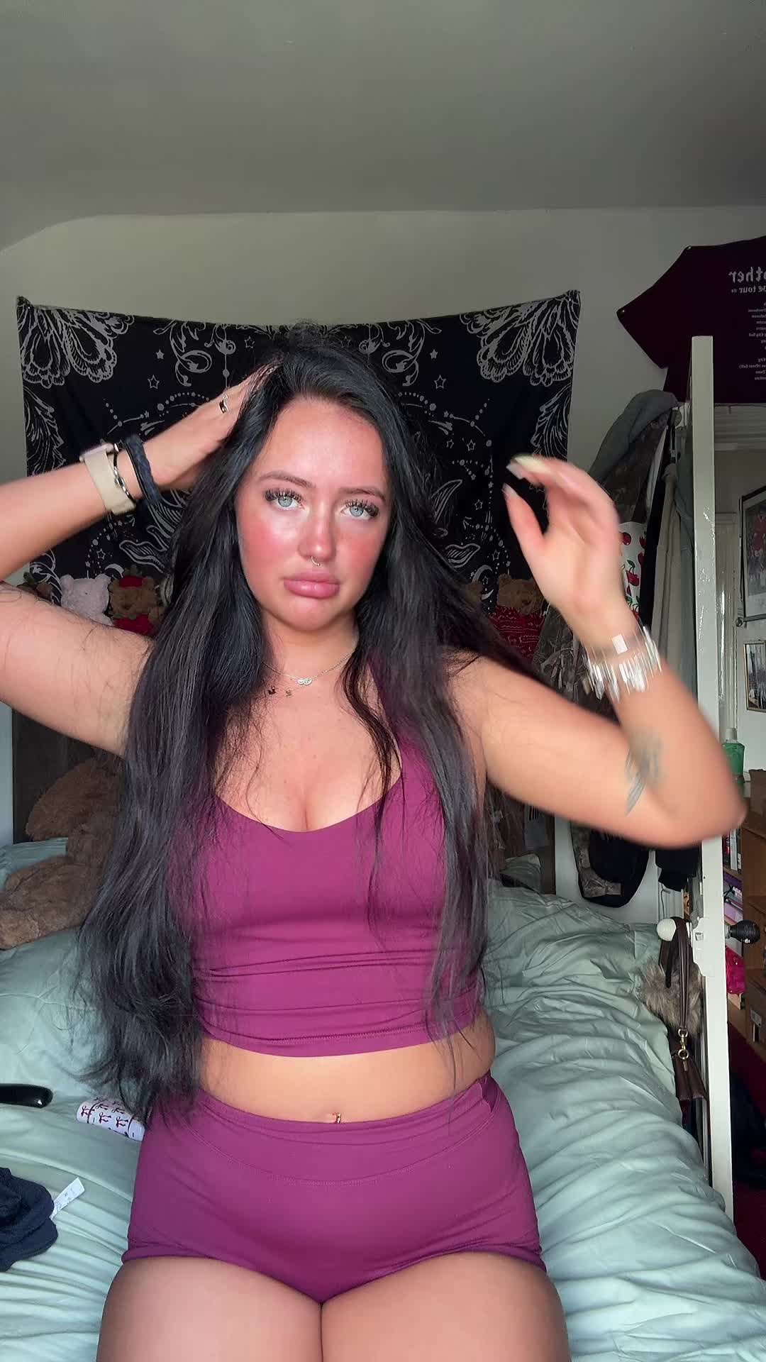@emilycelia