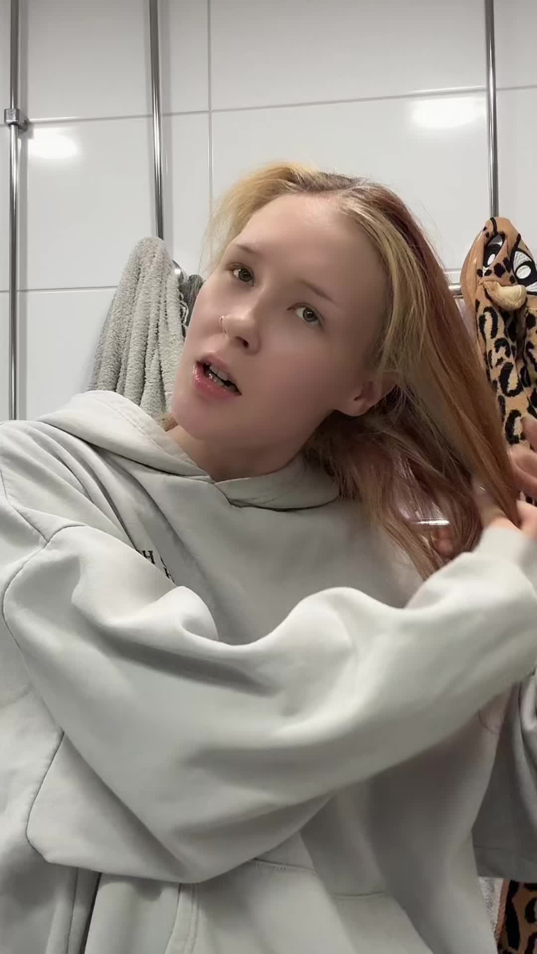 @iluvlyyli 𓆙