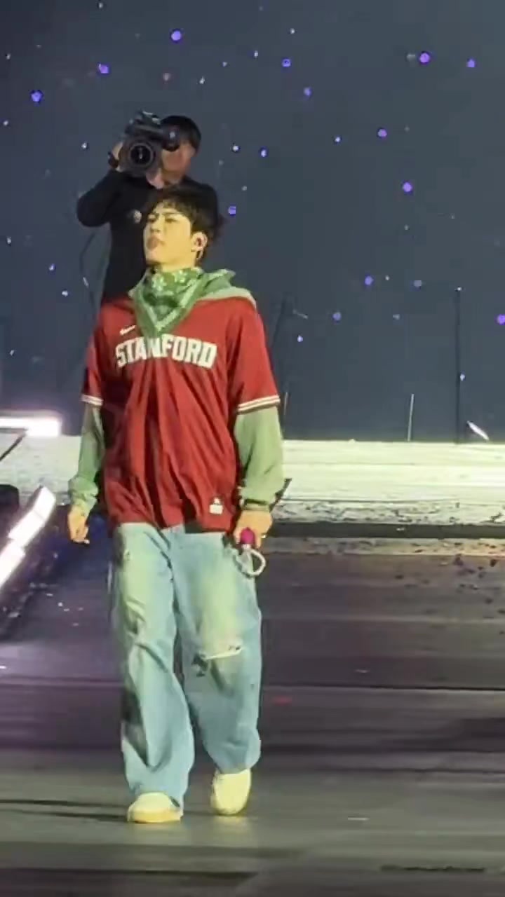 @_taehyungiee.v_