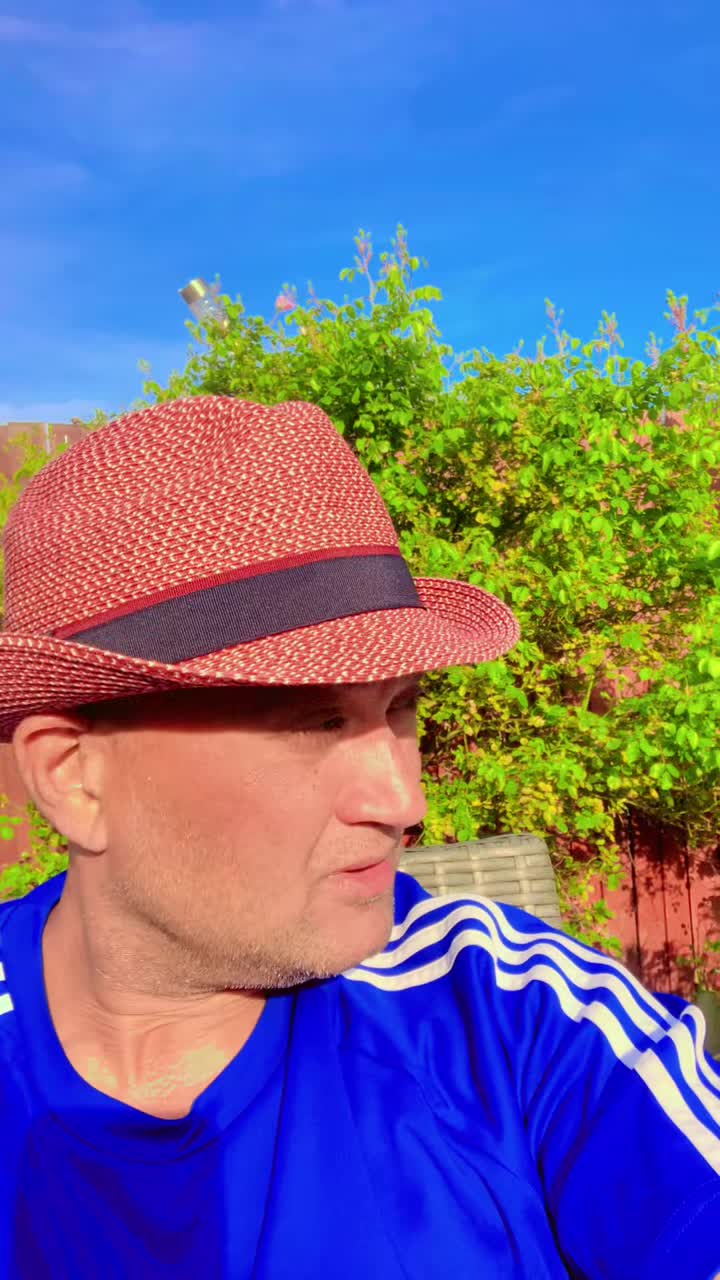 @Vinomas🇬🇧uk✝️🎤🎧