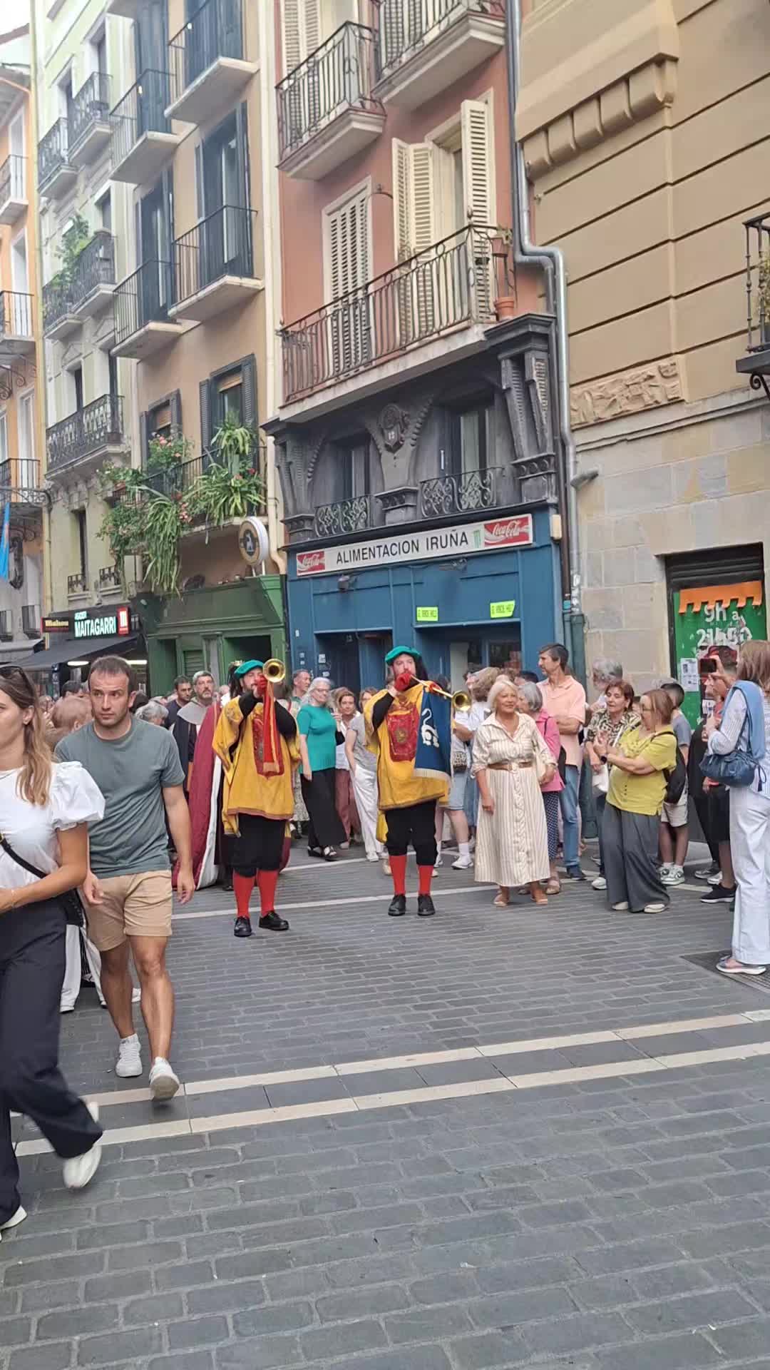 @In&eacute;s Maelahne