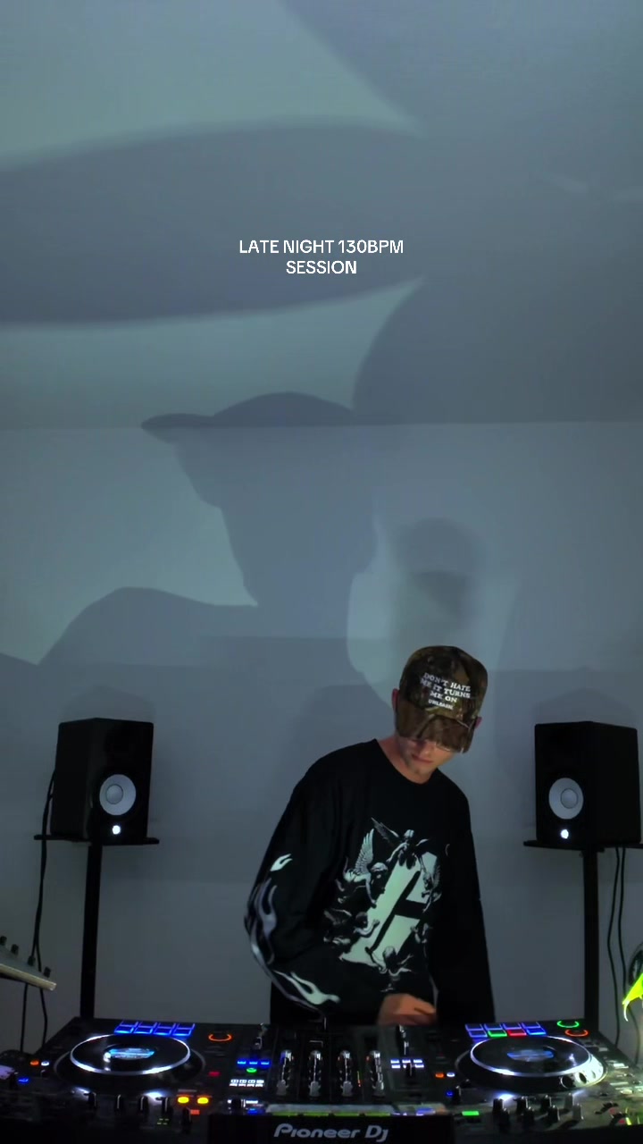@DJ PREECIE