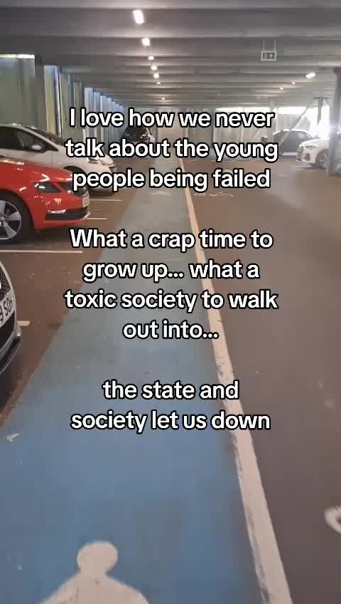 @Screw Politics & Britain