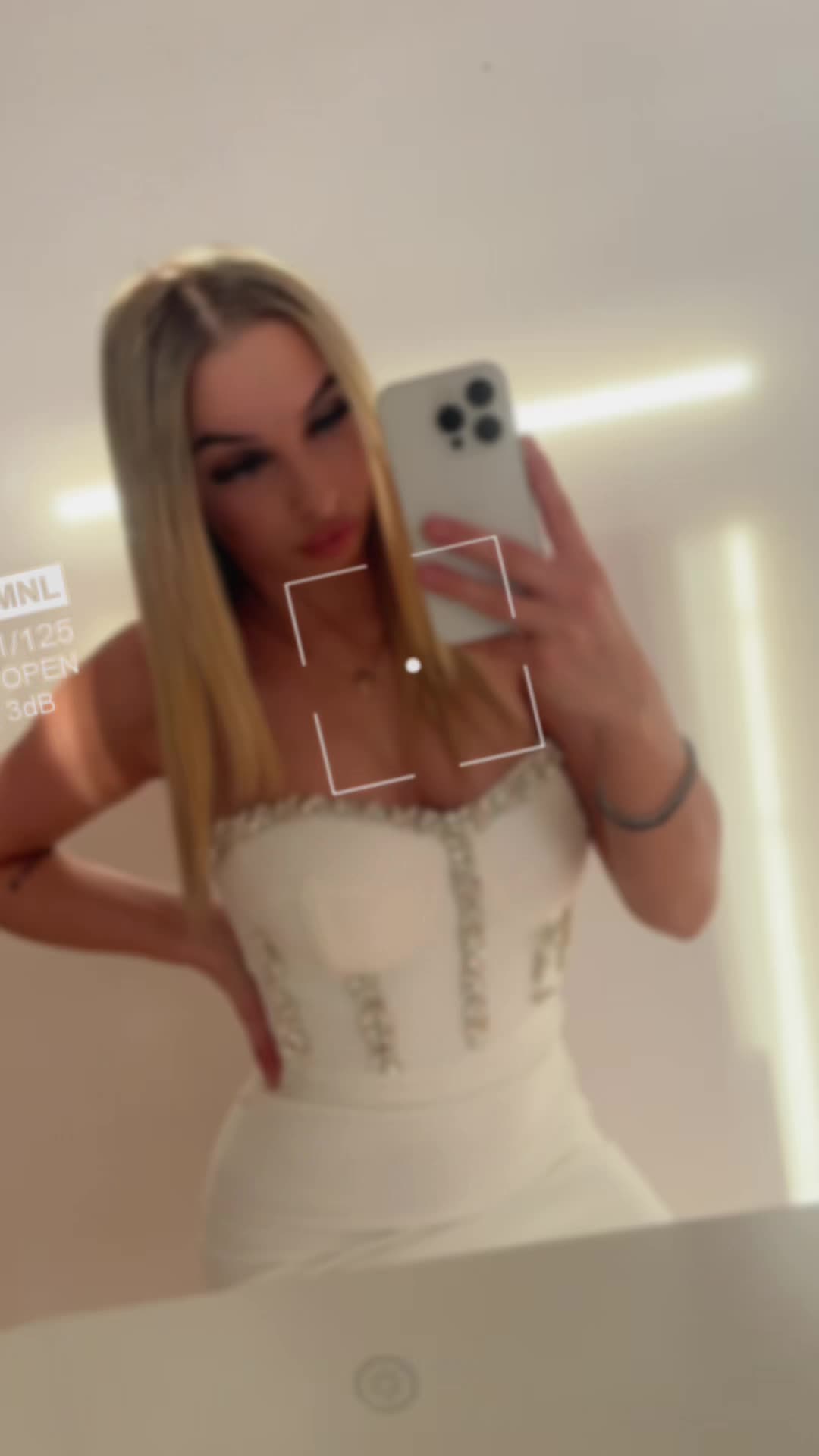 @Oszk&oacute; Eszti