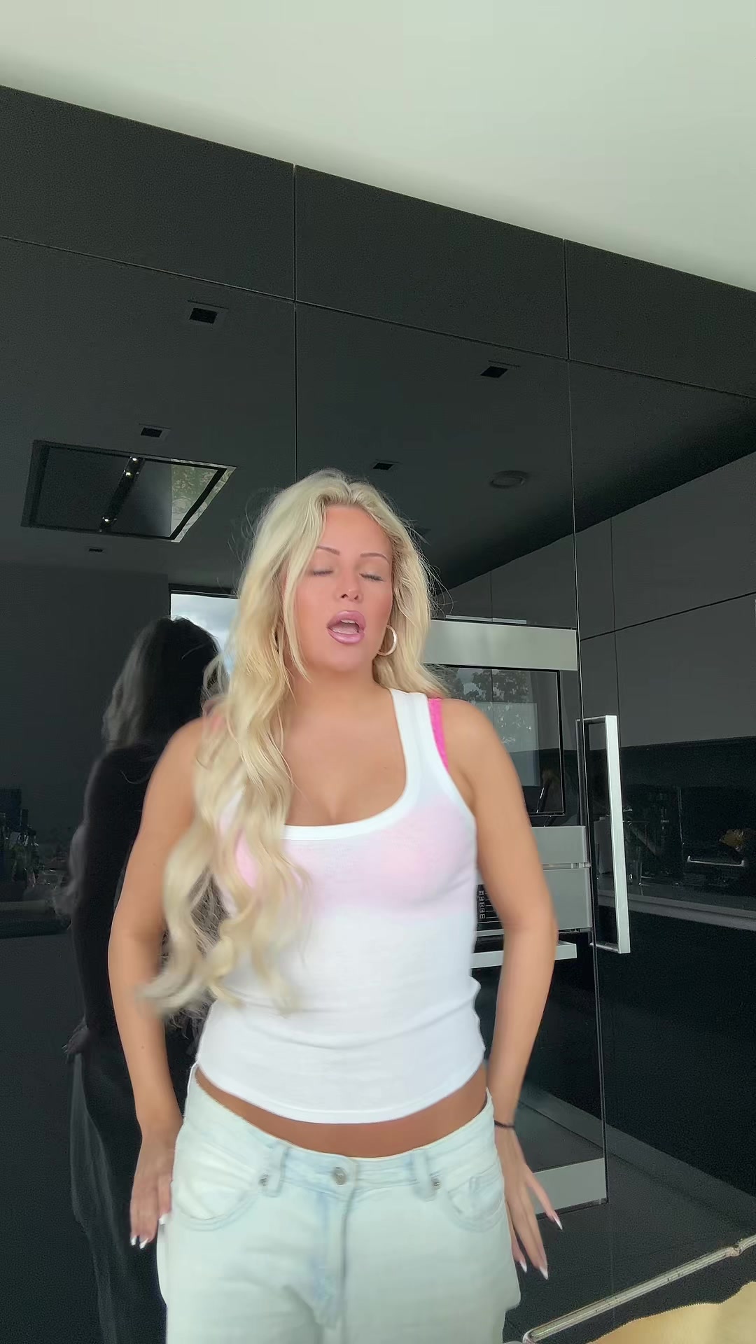 @anina