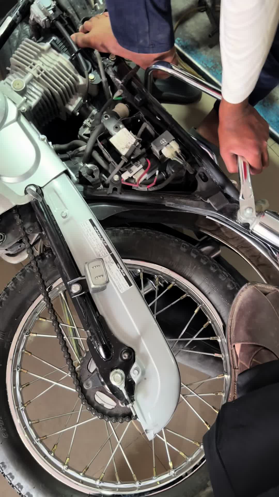 @Honda workshop officials