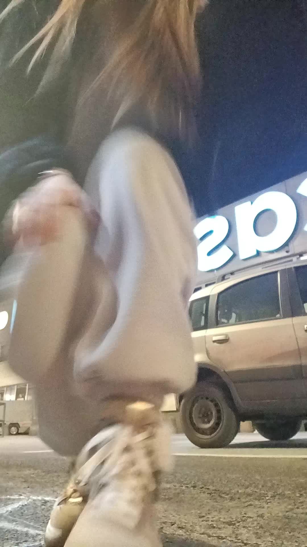 @Roksana