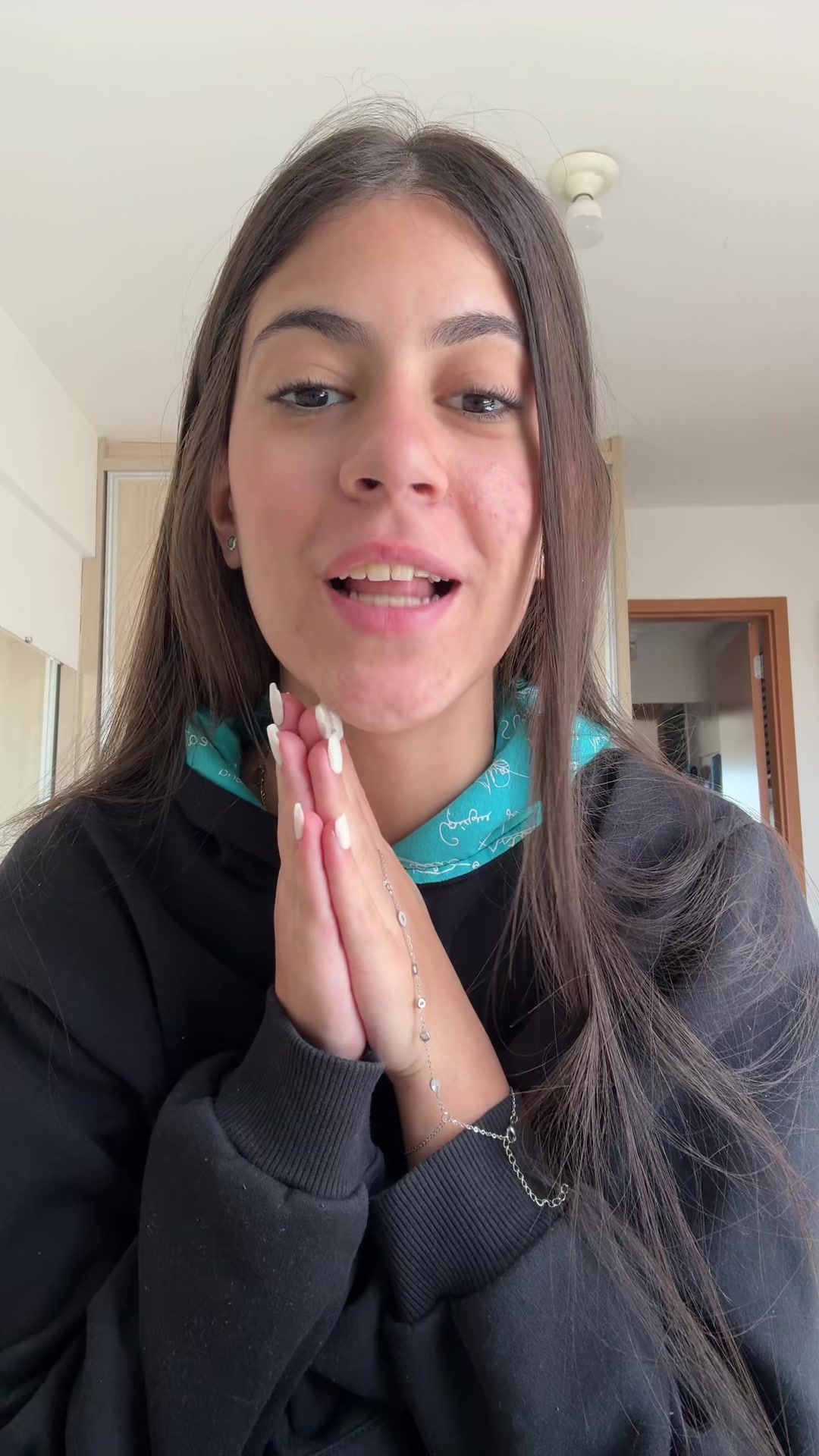 @melzinha_moraess