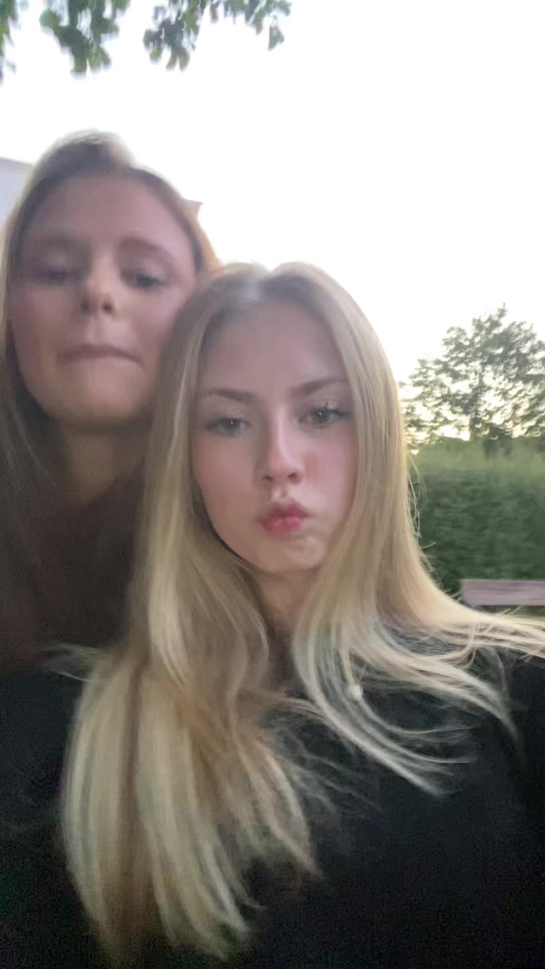 @kaypop 🍿🦄🙈💩