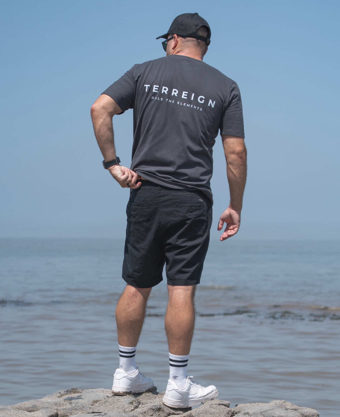 @Terreign Clothing