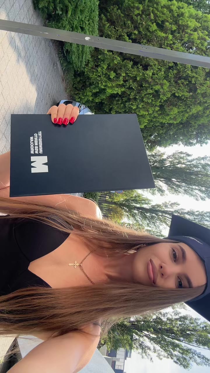 @taniiitaa_