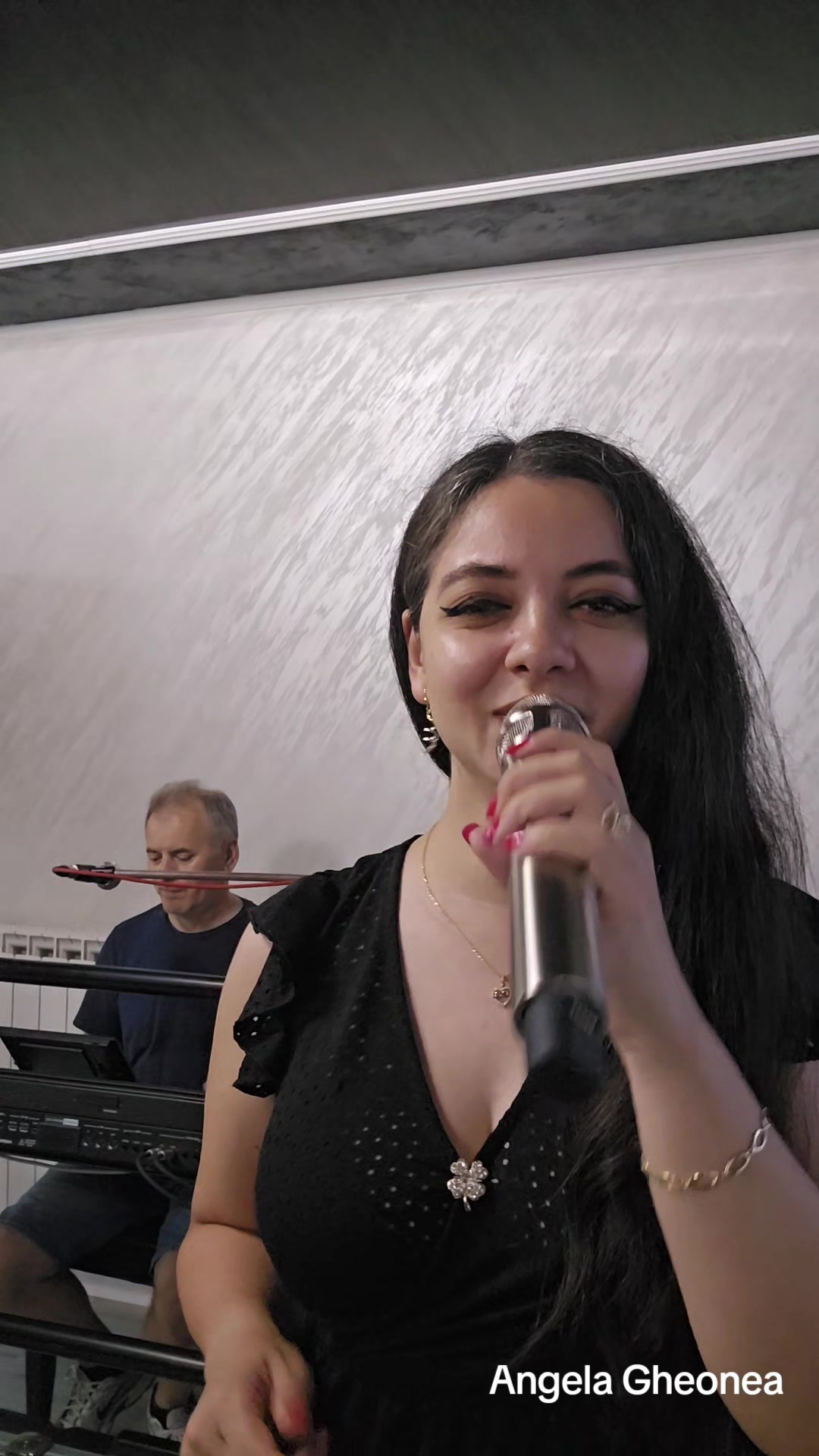 @Angela Gheonea