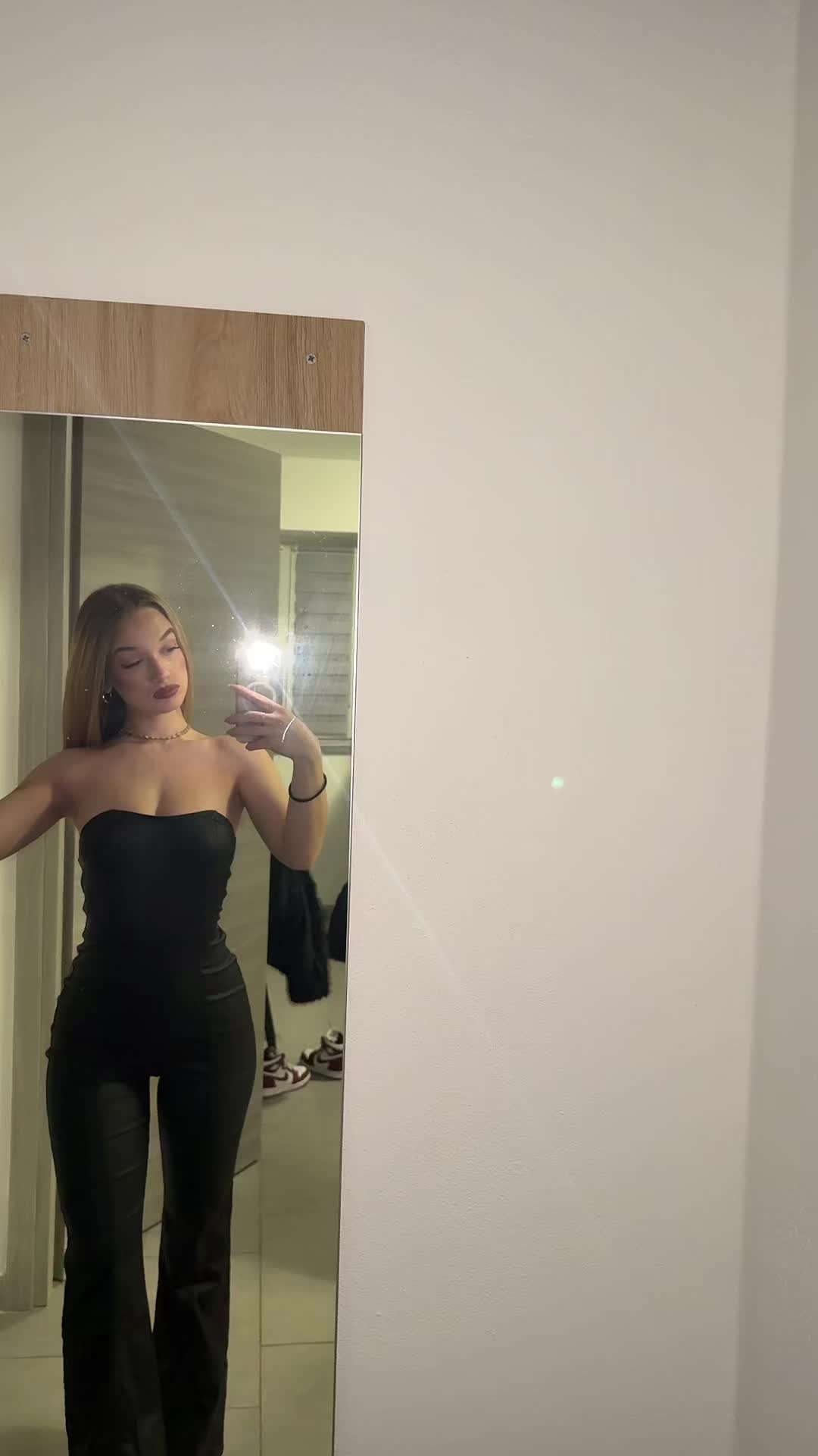 @mayaadelvecchio