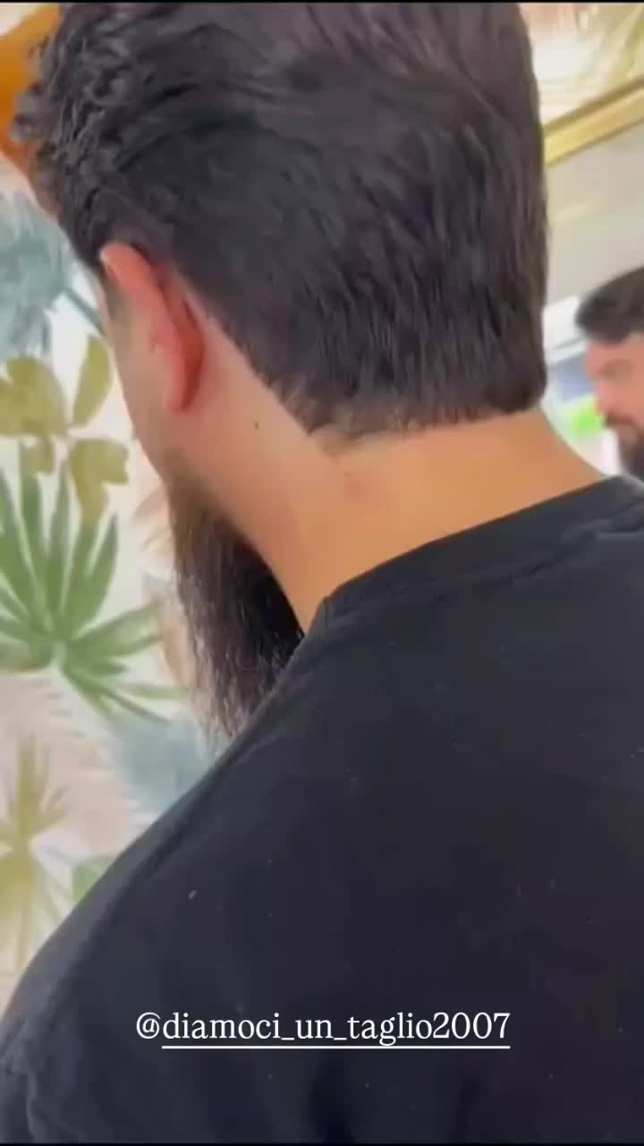 @DIAMOCI un TAGLIO