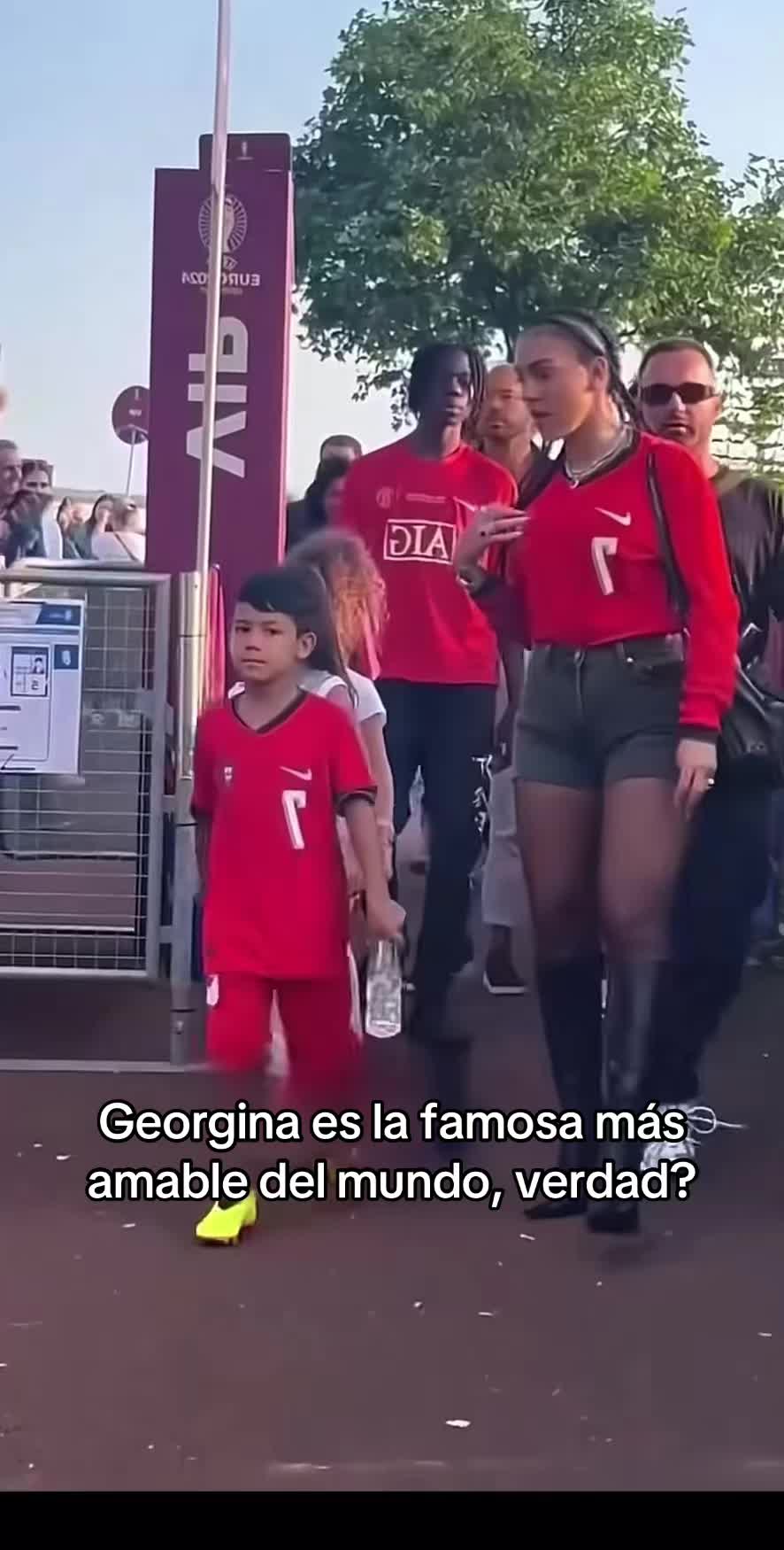 @Onlyfamous