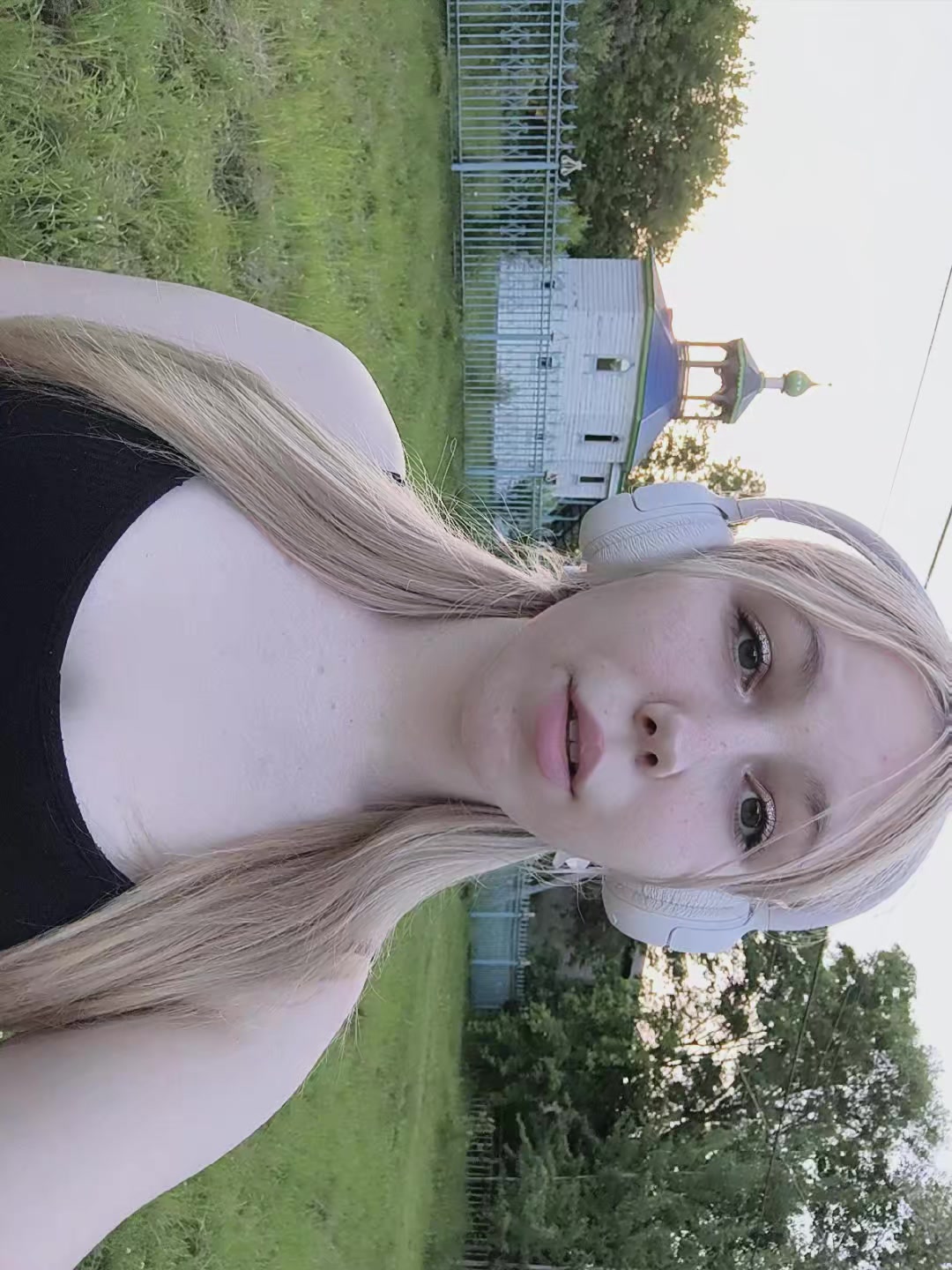 @Дина